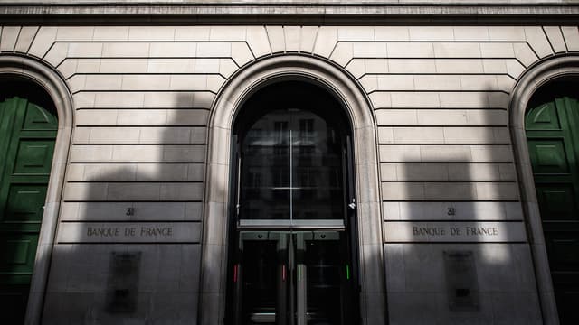 La Banque de France tablait jusqu'alors sur une hausse de 1,4% en 2016, puis de 1,5% en 2017 et 1,6% en 2018.