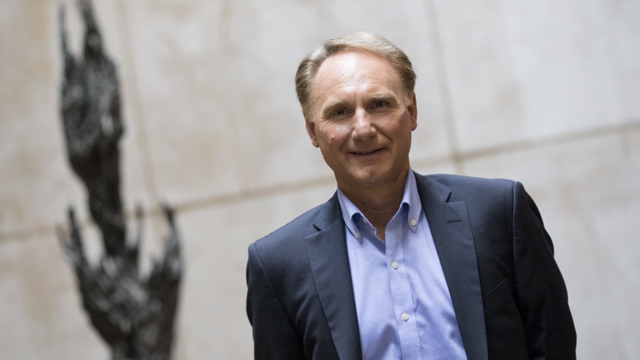 DAN BROWN, L'AUTEUR DE "DA VINCI CODE", REVIENT AVEC "LE SECRET DES SECRETS"