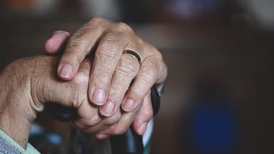 Mains d'une femme âgée (photo d'illustration). 