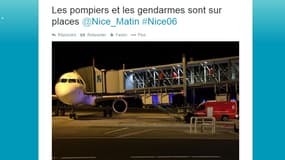 Sur Twitter, certains passagers ont diffusé des photos de l'appareil mis en quarantaine durant une heure.