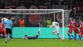 Hugo Ekitike buteur avec Francfort en Ligue Europa contre Plzen, le 26/09/2024