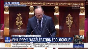 Édouard Philippe entend "mettre fin aux recours abusifs aux contrats courts"