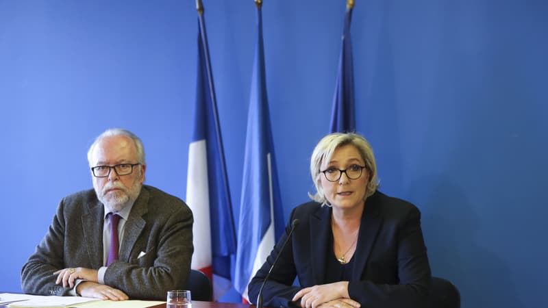 Wallerand de Saint-Just, trésorier du Front national et Marine Le Pen, présidente du parti lors d'une conférence de presse. (image d'illustration). 