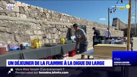 Marseille: un déjeuner de la flamme olympique à la digue du Large