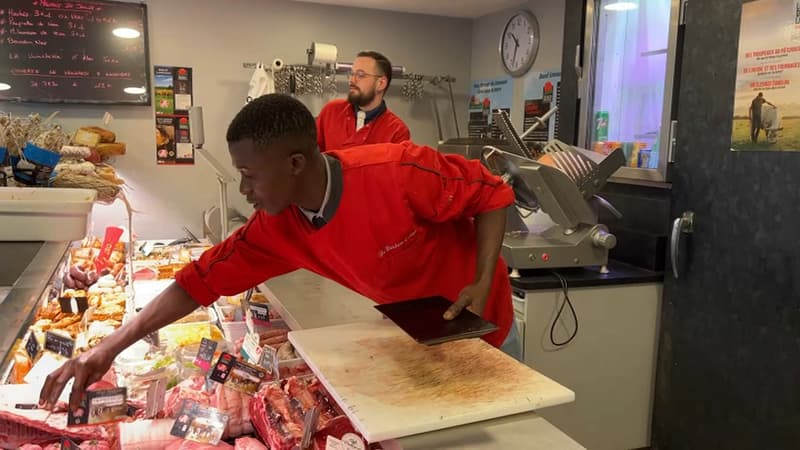 Seine-Maritime: menacé d'expulsion, le boucher malien de Darnétal va obtenir un titre de séjour