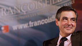 "L'élastique lui revient dans la figure", estime François Fillon au sujet d'Arnaud Montebourg, qui fait face à plusieurs conflits sociaux.