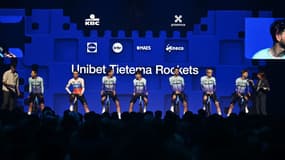 Les coureurs de l'équipe Unibet Tietema Rockets lors de leur présentation avant le Circuit Het Nieuwsblad, le 1er mars 2025.