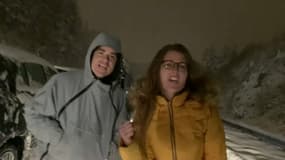 Bloqués pendant plusieurs heures sur l'autoroute à cause de la neige, ces automobilistes ont réalisé un clip musical de A à Z. 
