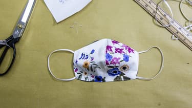 Un masque en tissu (illustration).