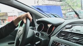Six agences de location de voitures ont été épinglées par la Commission européenne pour "discrimination injustifiée" dans leurs pratiques tarifaires.