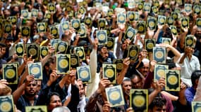 Une manifestation au Pakistan après qu'un Coran a été brûlé en Suède