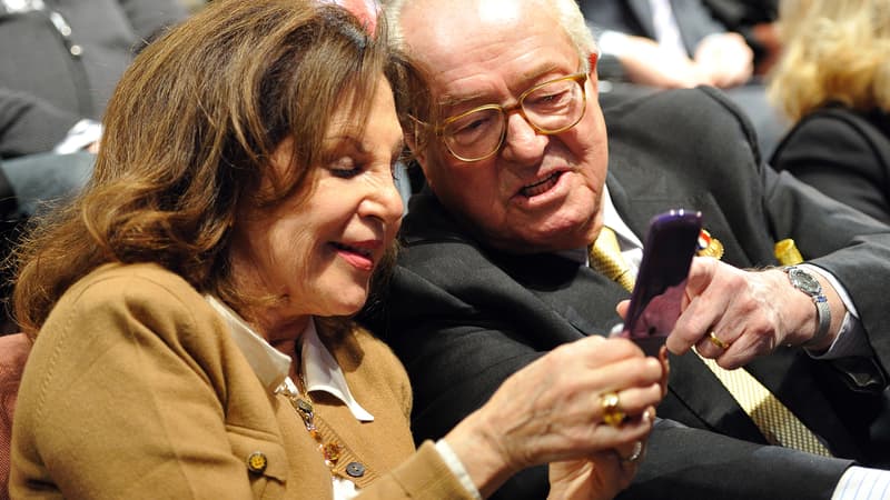 Jany et Jean-Marie Le Pen, ici en 2012, se sont mariés religieusement samedi 16 janvier 2021