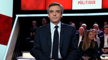 François Fillon sur le plateau de France 2.