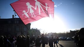 Des manifestants anti-mariage gay, le 15 décembre 2013 à Versailles.