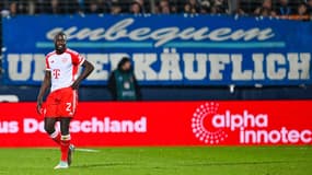 Dayot Upamecano laisse ses partenaires en infériorité numérique après son exclusion sur la pelouse de Bochum, le 18 février 2024