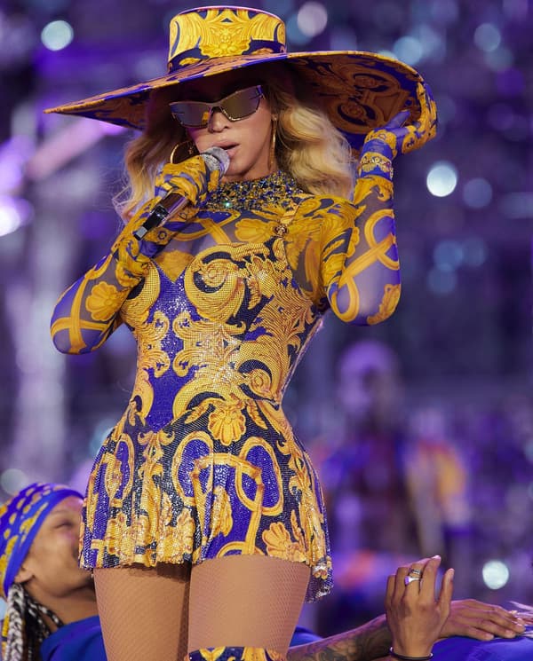 Beyoncé en Versace, Renaissance World Tour 2023