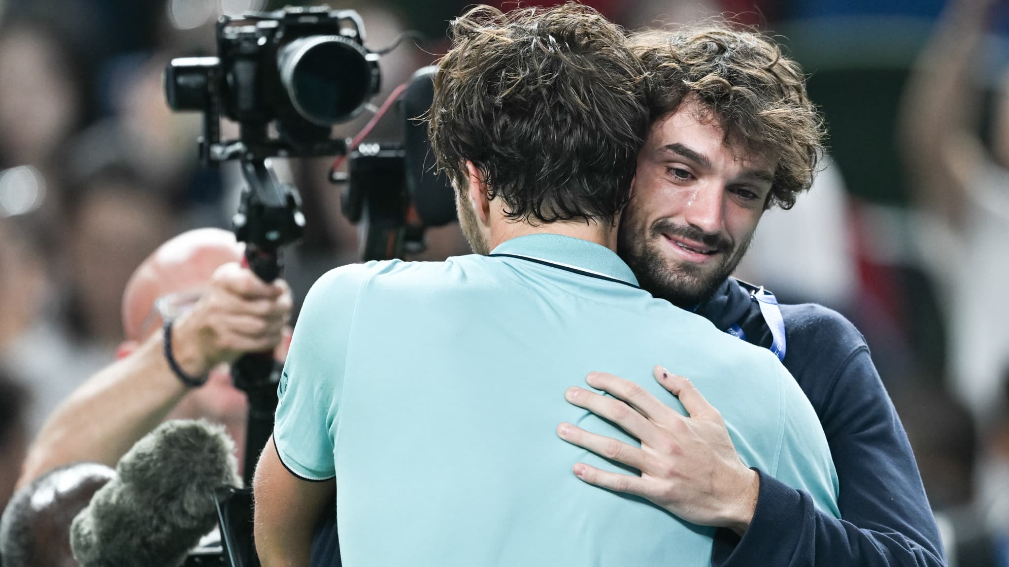 MILLIONNAIRE EN UN TOURNOI: COMBIEN VA GAGNER VALENTIN VACHEROT APRÈS SA VICTOIRE AU MASTERS 1000 DE SHANGHAI CONTRE SON COUSIN ARTHUR RINDERKNECH