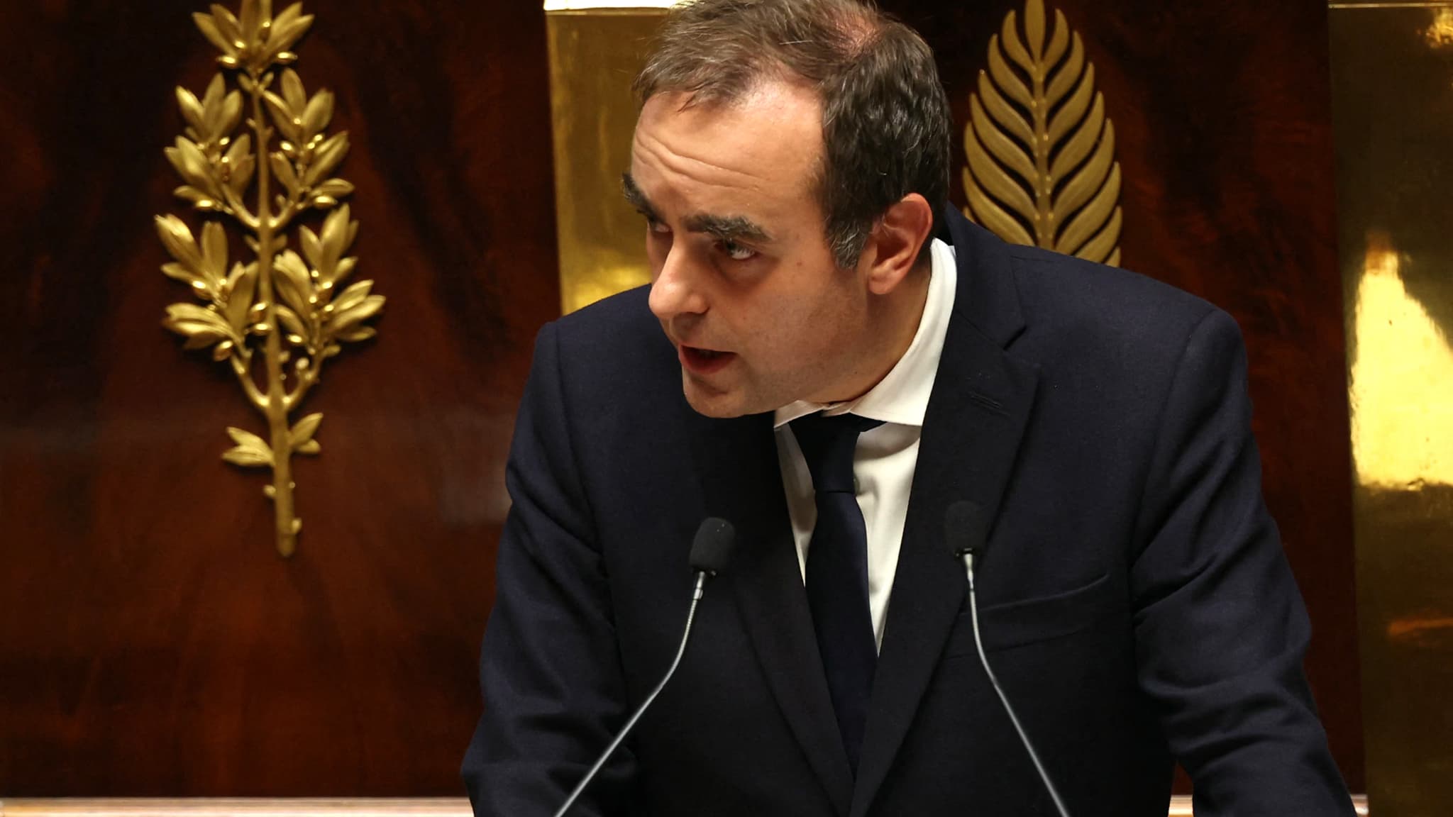 Sébastien Lecornu confirme qu'il veut suspendre la réforme des retraites en l'état pour l'âge et la durée de cotisation