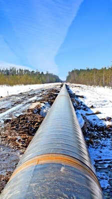  En manque de gaz, l'Europe se rue sur le GNL russe 