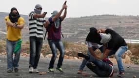 Hommes armés infiltrés dans une manifestation de Palestiniens à Bet El