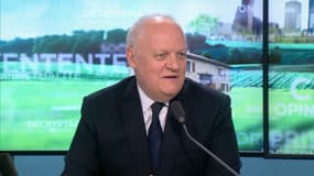 François Asselineau dans les Grandes Gueules 