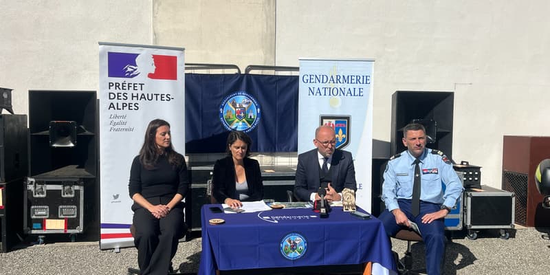 Le préfet des Hautes-Alpes, Philippe Bailbé, et la procureure de Gap, Marion Lozac'hmeur, ont tenu une conférence de presse ce lundi