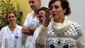 Teresa Romero, à sa sortie de l'hôpital, mercredi, à Madrid. 