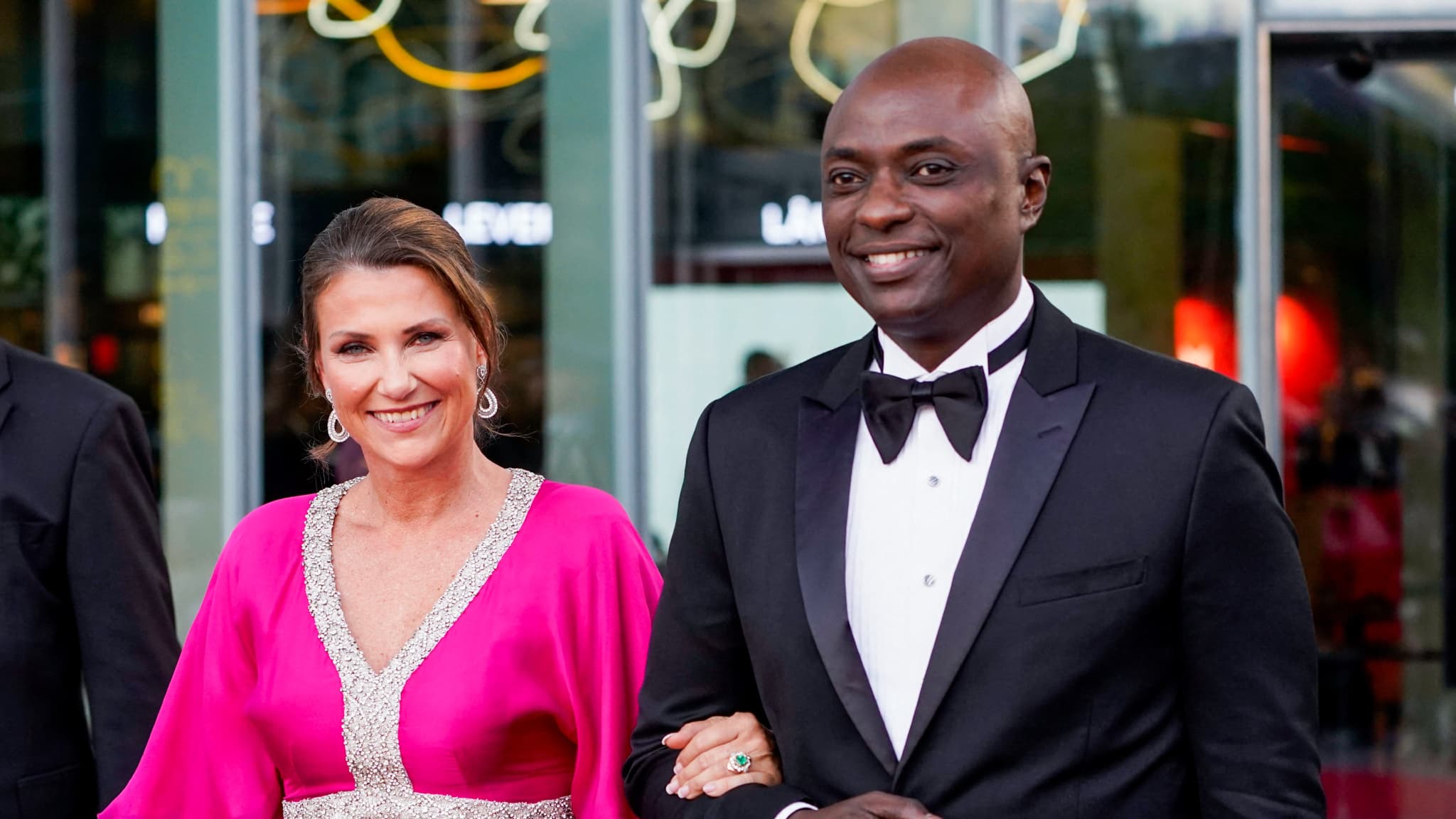 La princesse Märtha Louise de Norvège et son futur époux, le "chaman" Durek Verrett, lors d'un événement public à Oslo (Norvège), le 16 juin 2022.