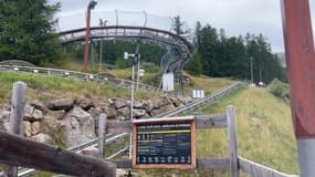 L'attraction de luge sur rail à la station des Orres, dans les Hautes-Alpes. 