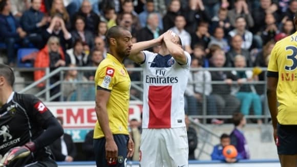 Le PSG et Sochaux ont fait match nul dimanche. Le PSG et Sochaux ont fait match nul dimanche.