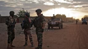 La France a confirmé samedi la mort d'Abdelhamid Abou Zeïd, l'un des principaux chefs d'Al Qaïda au Maghreb islamique (Aqmi), tué dans des opérations militaires menées par l'armée française dans le nord du Mali à la fin du mois de février. /Photo d'archiv