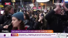 Pap Ndiaye chahuté à son arrivée gare de Lyon 