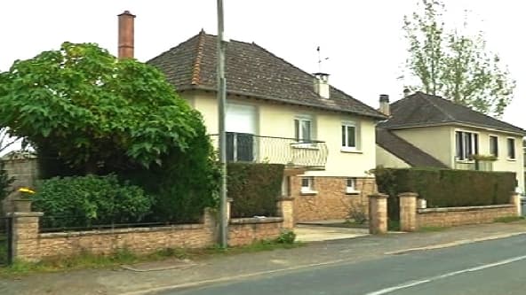 C'est dans cette maison de Brignac-la-Plaine, en Corrèze, que vivait la mère de l'enfant découverte dans un coffre.