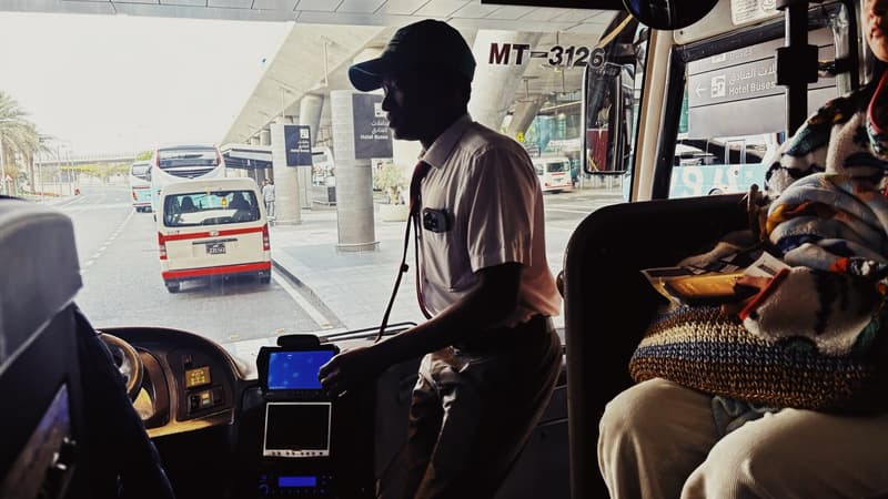 "Trimbalés comme des colis": bloqué à Doha, le photoreporter français Boby raconte son calvaire