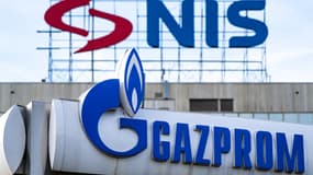 La raffinerie de pétrole de la compagnie pétrolière de Serbie (NIS) est la seule du pays. Elle fournit environ 80 % des besoins en carburant de la Serbie.