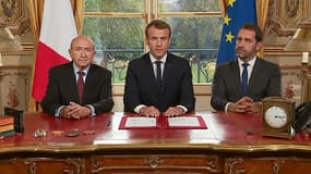 Emmanuel Macron aux côtés de Gérard Collomb et Christophe Castaner, ce lundi à l'Elysée.