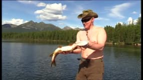 Bronzage, pêche et randonnée au programme des vacances de Poutine en Sibérie