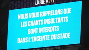 Message d'avertissement aux supporters lyonnais pour leurs chants insultants lors d'OL-Metz, le 23 aout 2025