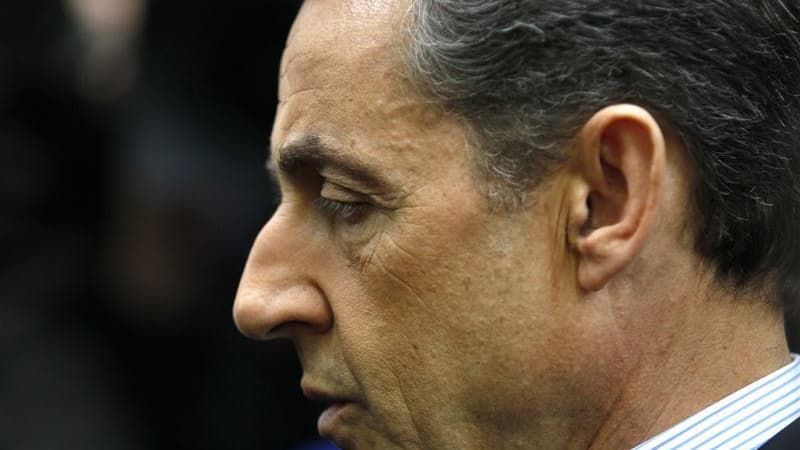 En cas de défaite le 6 mai prochain, Nicolas Sarkozy risque d'être convoqué par les juges dans au moins deux dossiers visant de supposées malversations financières qui ont troublé l'exercice de son mandat. Les deux dossiers visent un éventuel abus de faib