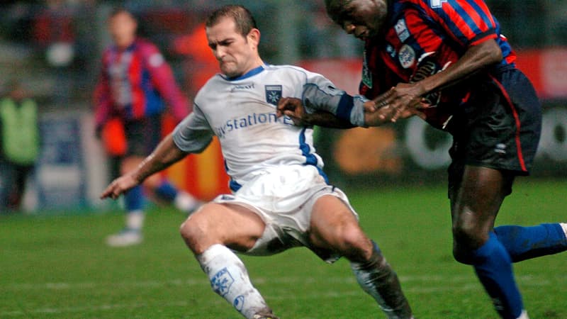Kor Sarr en 2005 avec Caen contre Auxerre.