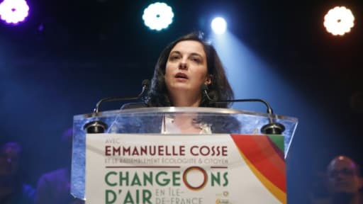 Emmanuelle Cosse, secrétaire nationale d'Europe Écologie-Les Verts, en meeting à Paris, le 23 septembre 2015