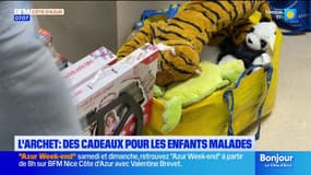 Hôpital L'Archet de Nice: des cadeaux de Noël pour les enfants malades