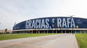 Rafael Nadal s'affiche en grand sur le Palais des Sports de Malaga, le 14 novembre 2024