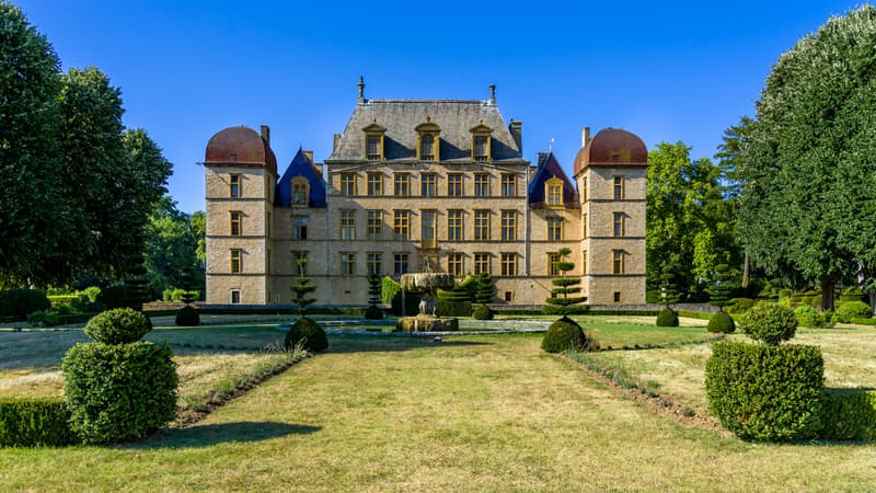 Le château de Fléchères.