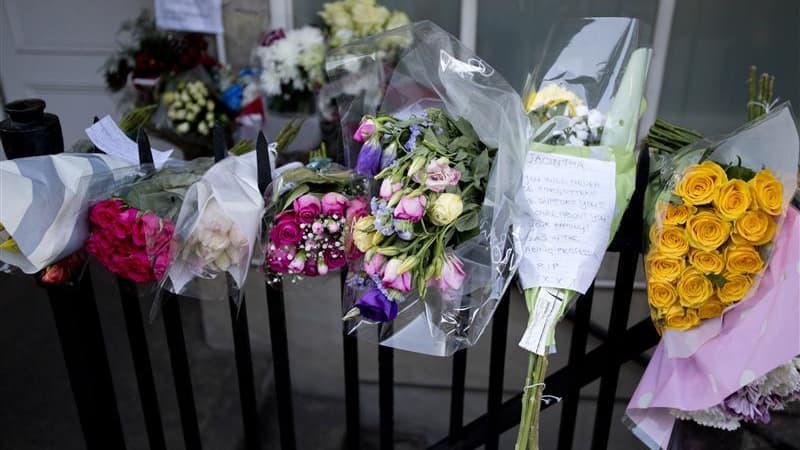 Devant le logement de Jacintha Saldanha, près de l'hôpital londonien Edward VII. Cette infirmière britannique victime d'un canular téléphonique monté par une radio australienne à propos de la grossesse de Kate, l'épouse du prince William d'Angleterre, ret