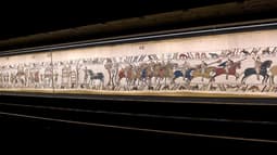 Le prêt de la Tapisserie de Bayeux à Londres n'est pas désintéressé, prévenait la presse britannique mercredi. 
