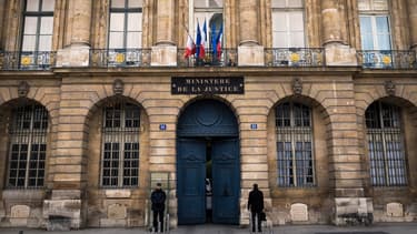 Ce projet de loi doit être défendu par le ministre de la Justice, François Bayrou.