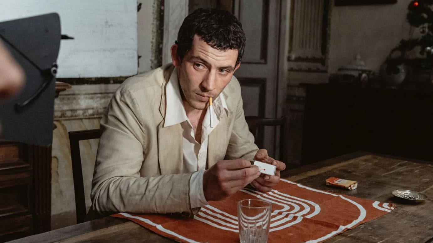 Josh O'Connor dans "La Chimère" d'Alice Rohrwacher