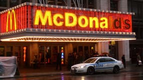 Le Mc Donald's de New York souhaite apprendre à ses salariés comment gérer leur budget. Une initiative qui agace.