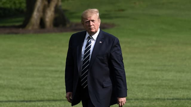 Donald trump s’est incrusté à un mariage dans un de ses clubs de golf